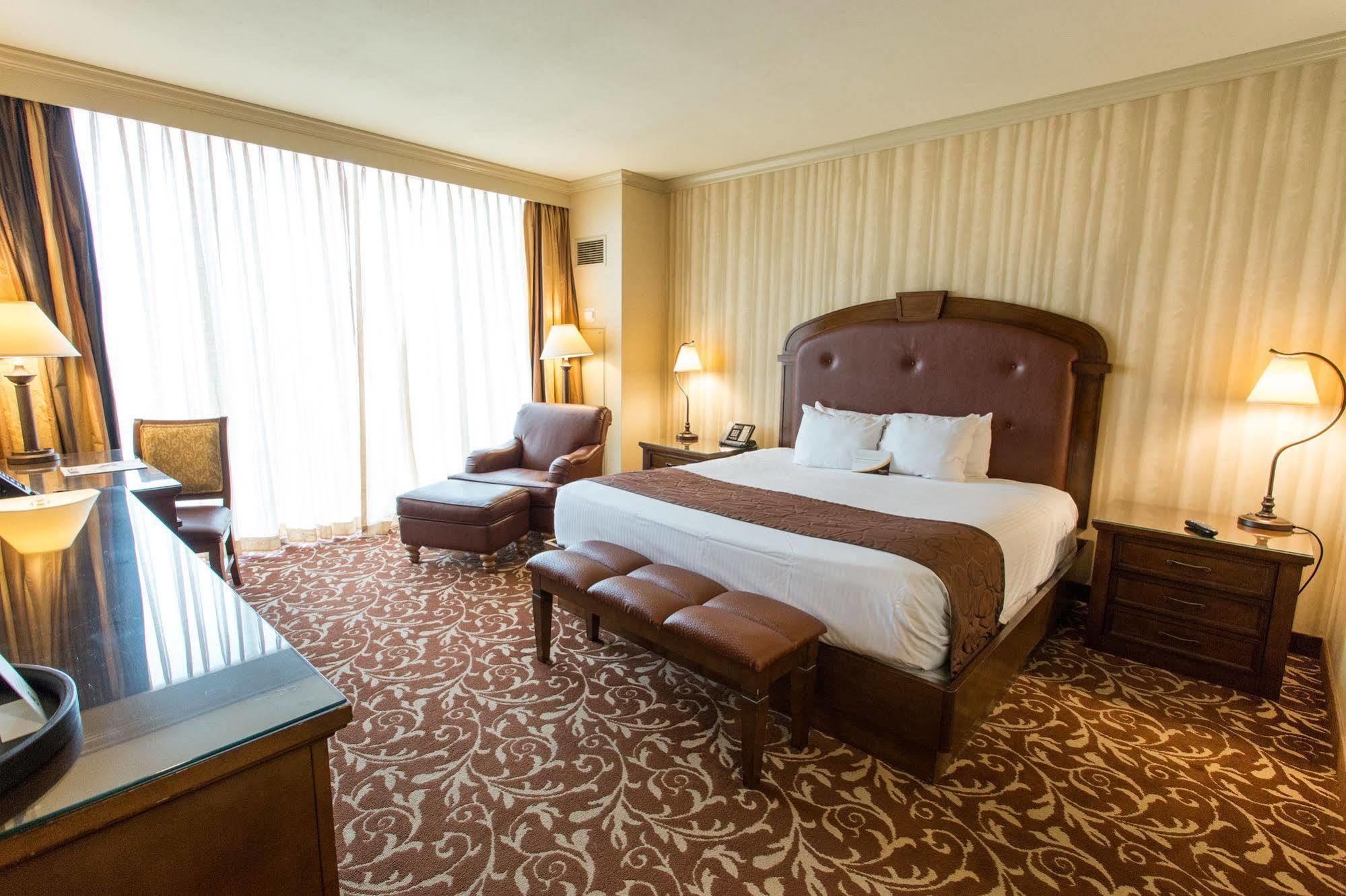 Argosy Casino Hotel & Spa Riverside Εξωτερικό φωτογραφία